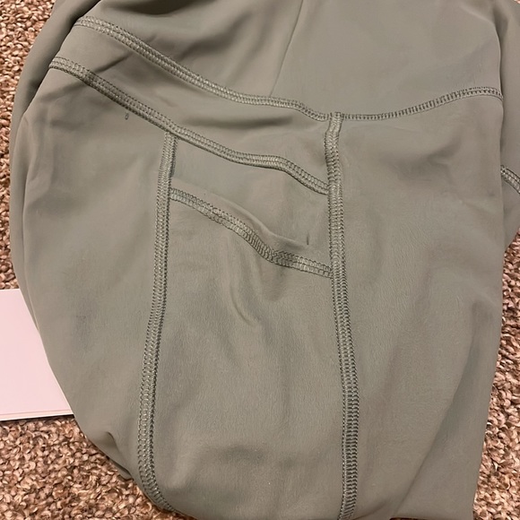 Gottex Womens Large Deep Sage Inter-luxe Limited Edition Peach Skin leggings - Picture 6 of 7